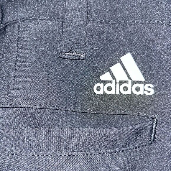 Beautiful men’s  Black lightly worn Adidas Stretch 10” Golf shorts 34” waist - Picture 5 of 5